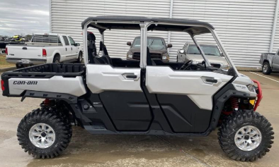 2024 Can-Am Defender PRO XT HD10