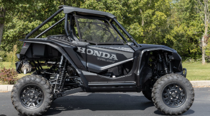 2024 Honda T2024 Honda Pioneer Deluxe