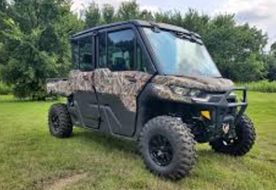 2024 Can-Am Defender Limited HD10