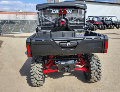 2025 Can-Am Defender MAX X mr with Half Doors HD10