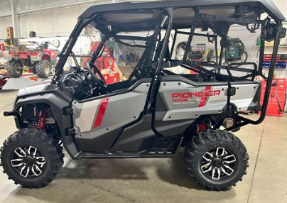 2025 Honda Pioneer 1000 Base 