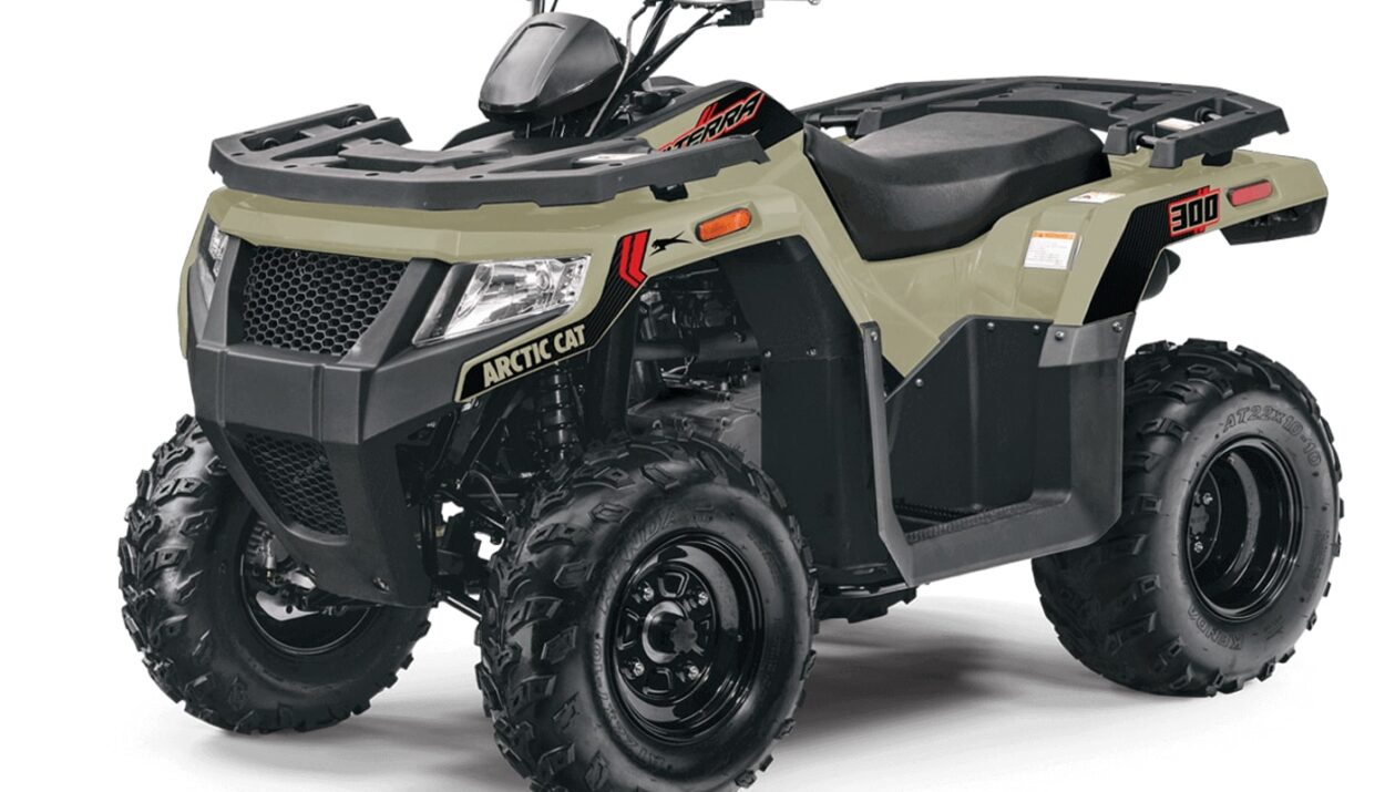 2017-arctic-cat-alterra-300-2x4-1