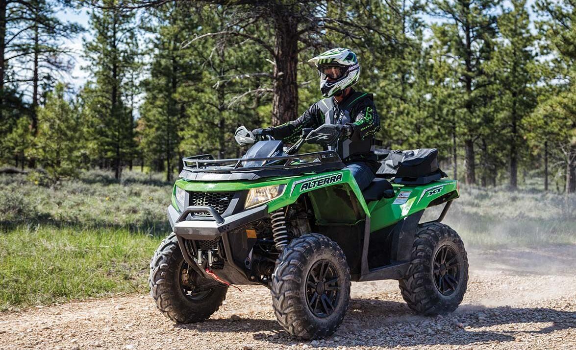 2017-arctic-cat-alterra-700-xt-eps-1