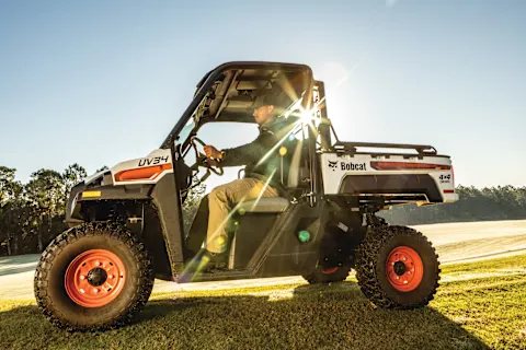 2019-bobcat-uv34-xl-1