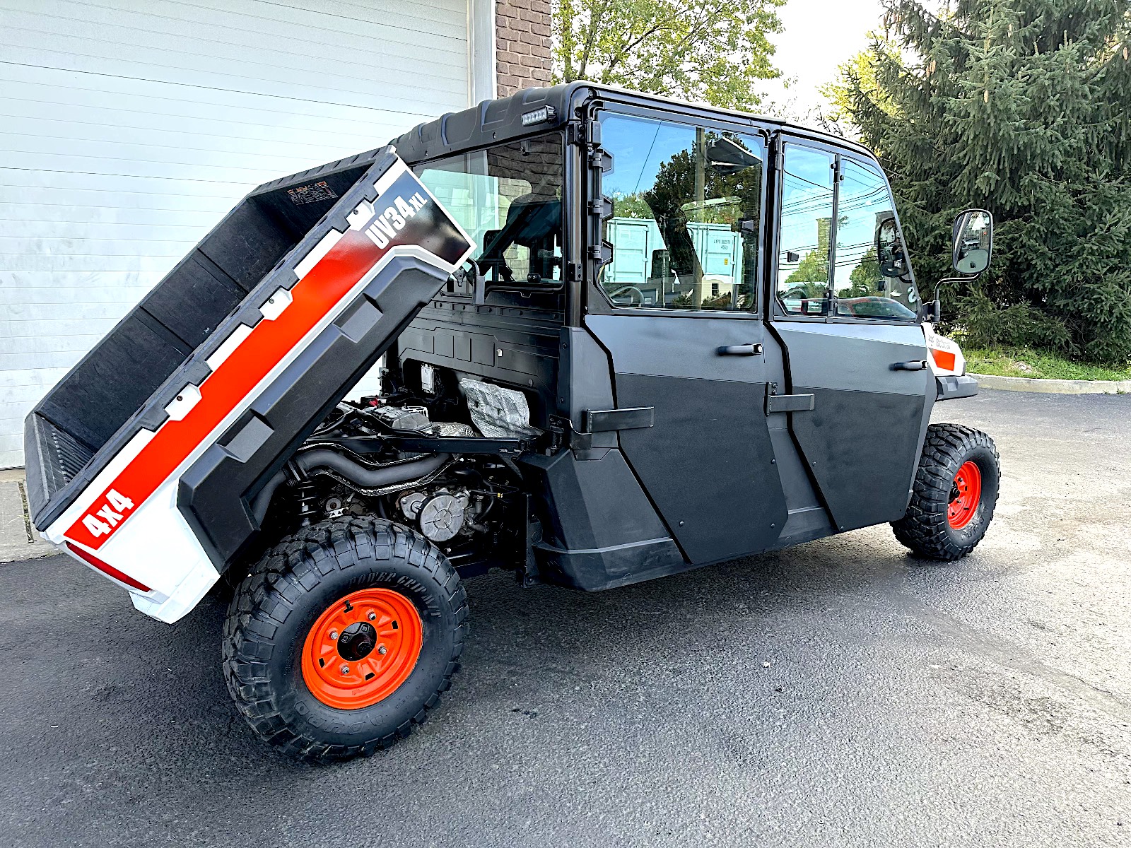 2021-bobcat-uv34-diesel-xl-2