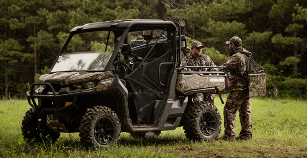 2017-can-am-defender-mossy-oak--hunting-edition-hd10-1