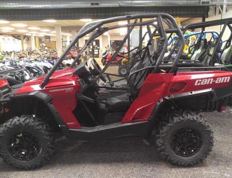 2018-can-am-commander-xt-800r-1