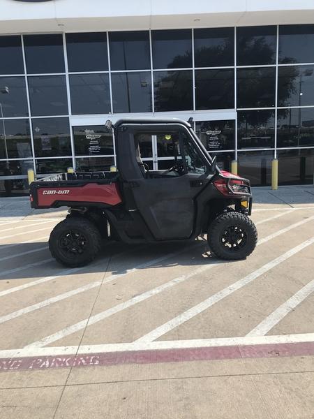2018-can-am-defender-xt-cab-hd10-2-1