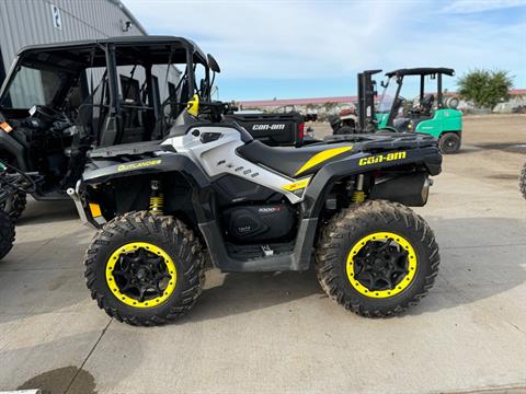 2018-can-am-maverick-x-xc-1000r-1