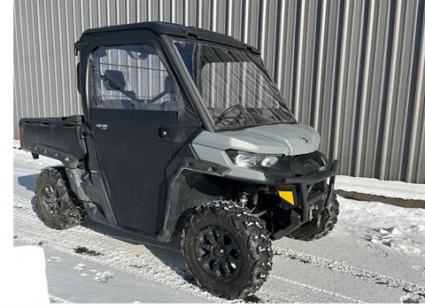 2019-can-am-defender-xt-cab-hd8-1
