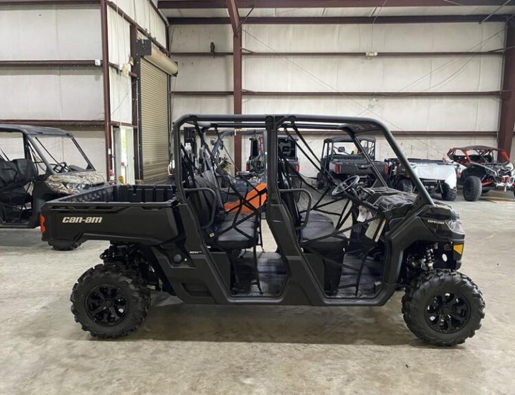 2021-can-am-defender-max-dps-hd10-1