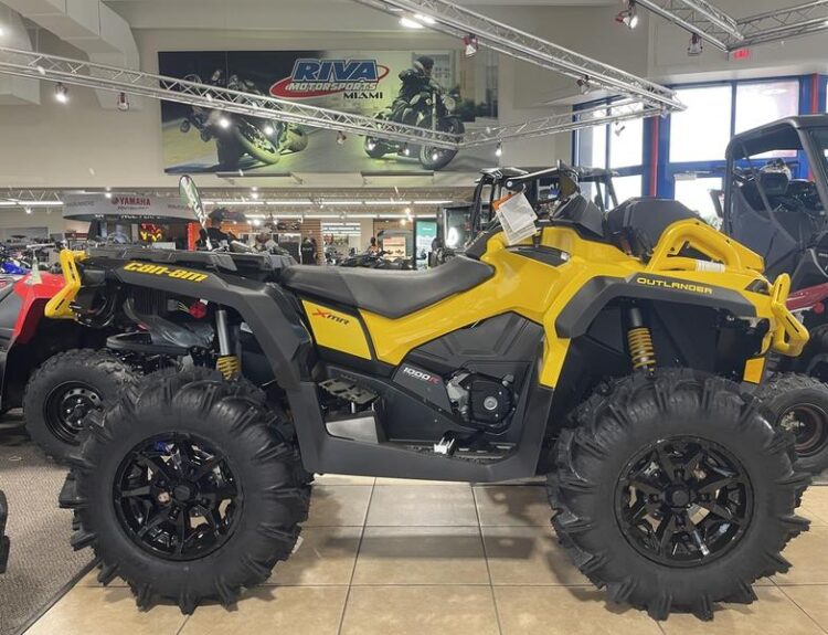 2021-can-am-outlander--x-mr-1000r-1