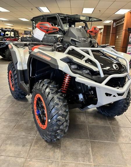 2021-can-am-outlander--x--xc-1000r-1