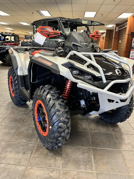 2021-can-am-outlander--x--xc-1000r-1