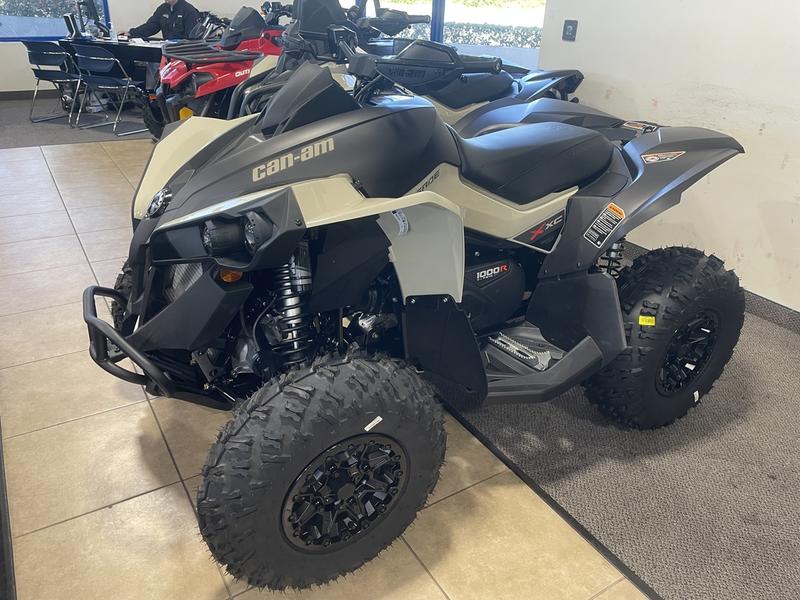 2021-can-am-renegade-x-xc-1000r-1