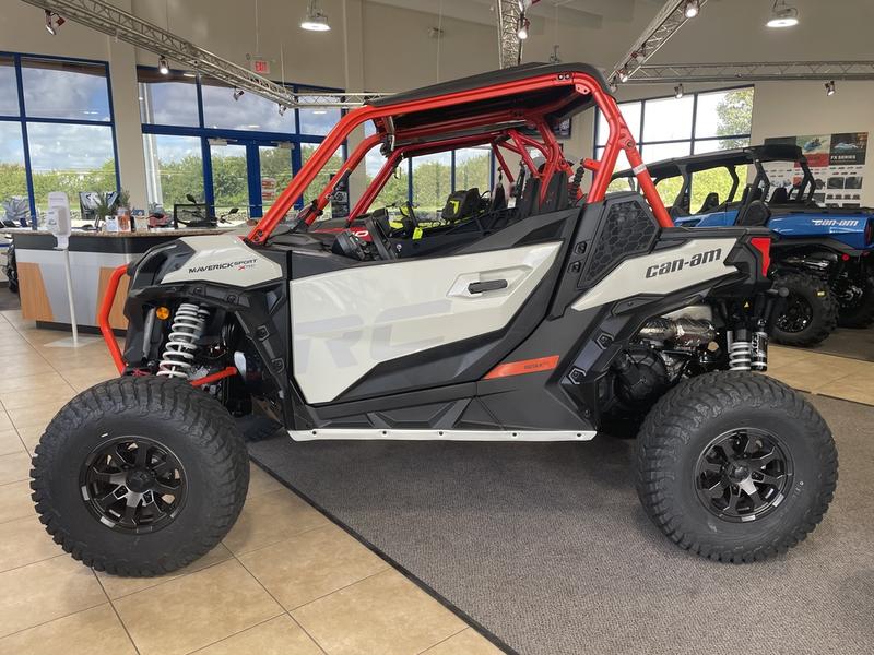 2022-can-am-maverick--sport-x-mr-1000r-1