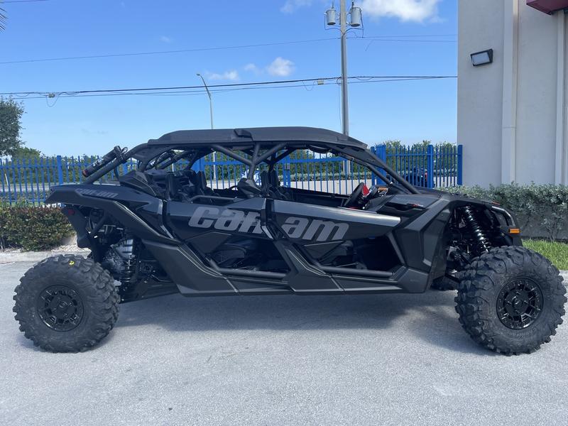2022-can-am-maverick-x3-max-x-rs-turbo-rr-with-smart-shox-2