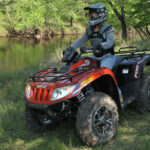 2013-arctic-cat-700-xt-1
