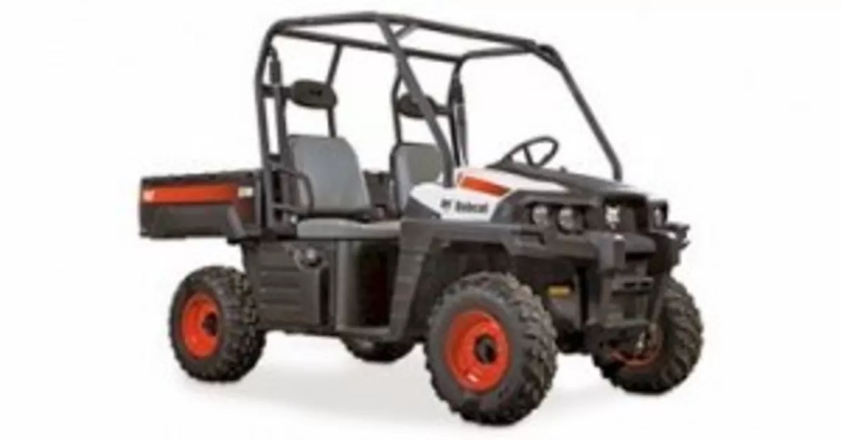 2013-bobcat-3400-4x4-diesel-2