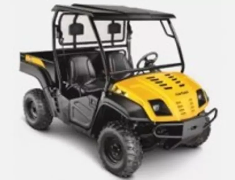 2013-cub-cadet-volunteer--4x4-1