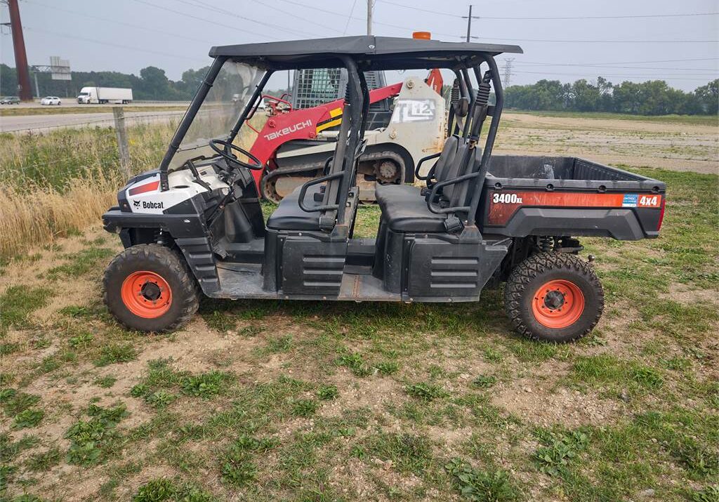 2014-bobcat-3400xl-4x4-diesel-1