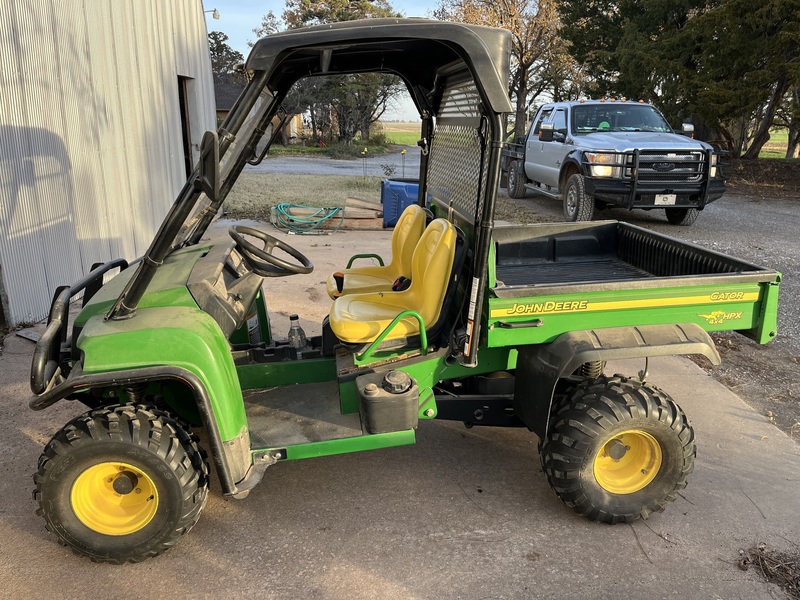 2014-john-deere-gator-hpx-hpx-4x4-2