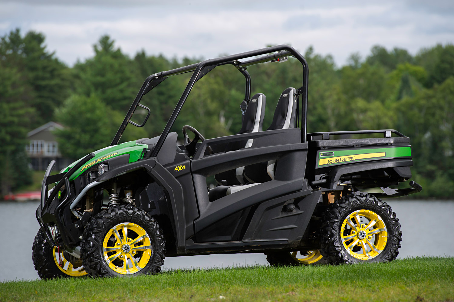 2014-john-deere-gator-rsx-850i-2-1