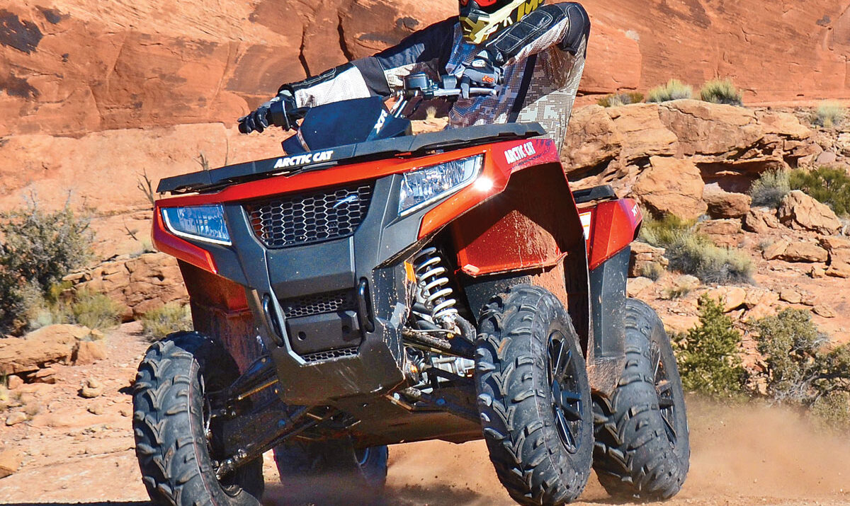 2015-arctic-cat-xr-550-xt-eps-1