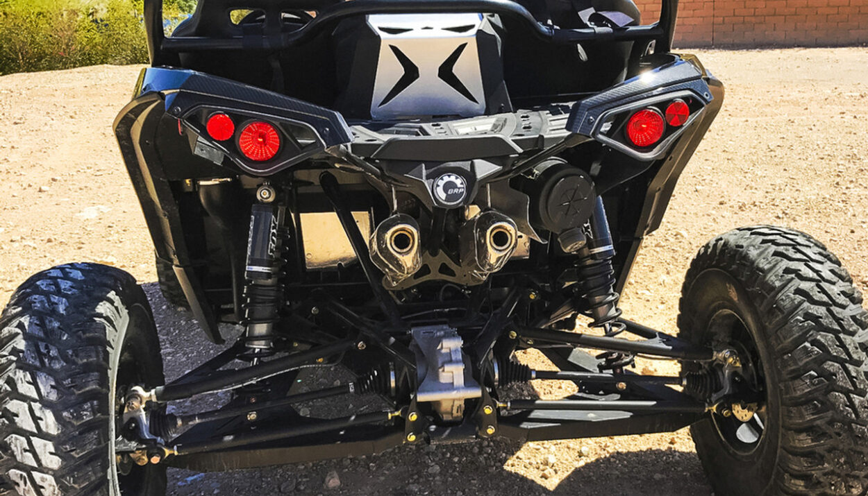 2015-can-am-maverick-1000-x-ds--1