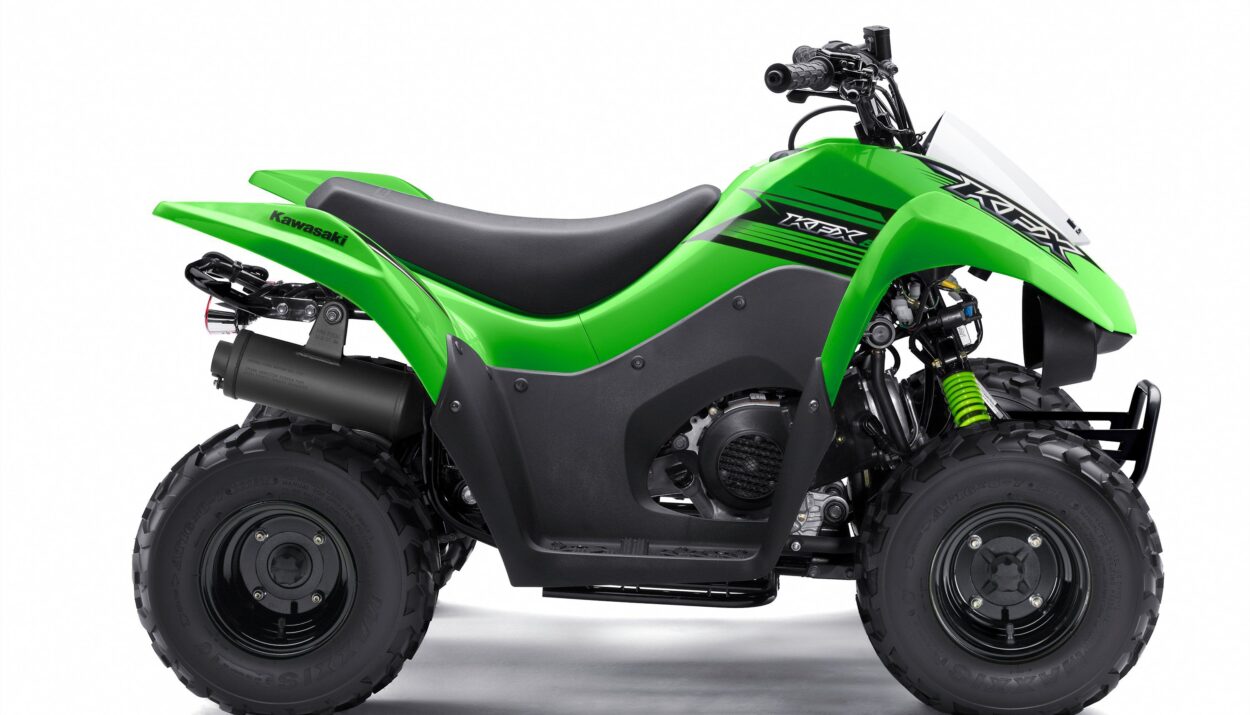 2015-kawasaki-kfx--50-1