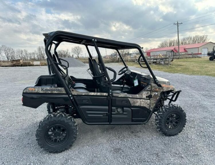 2015-kawasaki-teryx4--camo-1