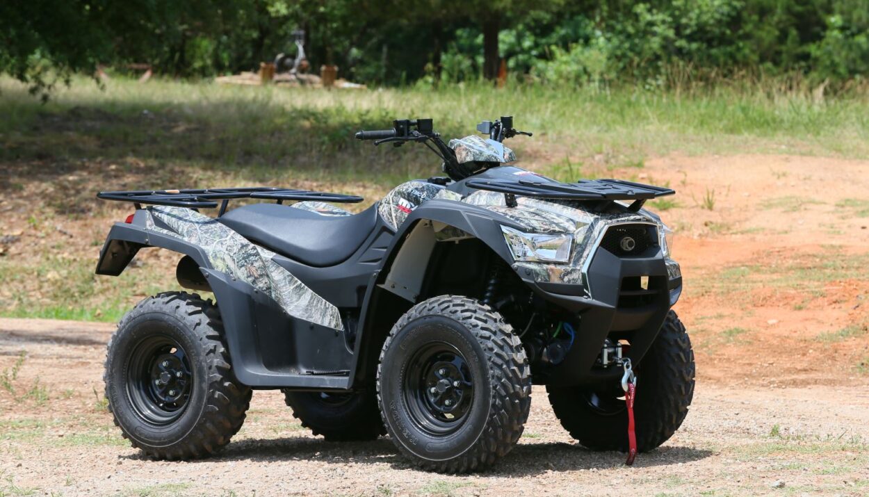 2015-kymco-mxu-700i-camo-1