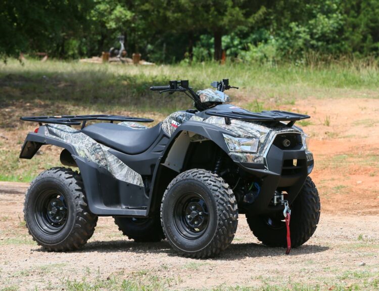 2015-kymco-mxu-700i-camo-1