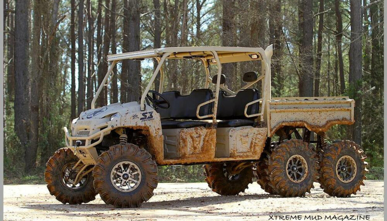 2015-polaris-ranger--6x6-1