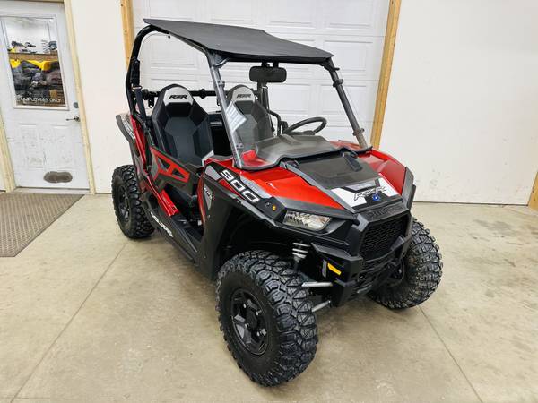 2015-polaris-ranger-xp-900-eps-sunset-red-2