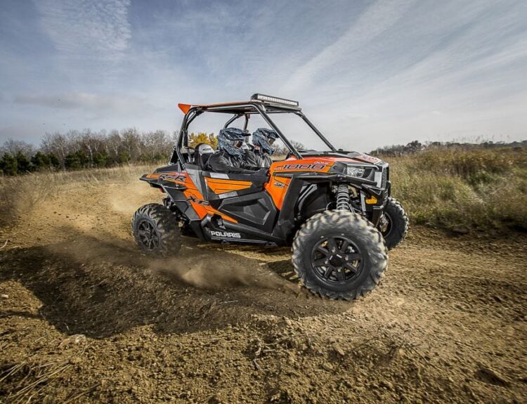 2015-polaris-rzr-xp--1000-fox-edition-1