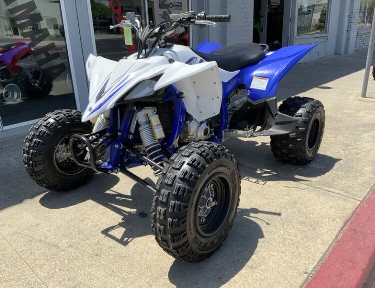 2015-yamaha-yfz-450r-1