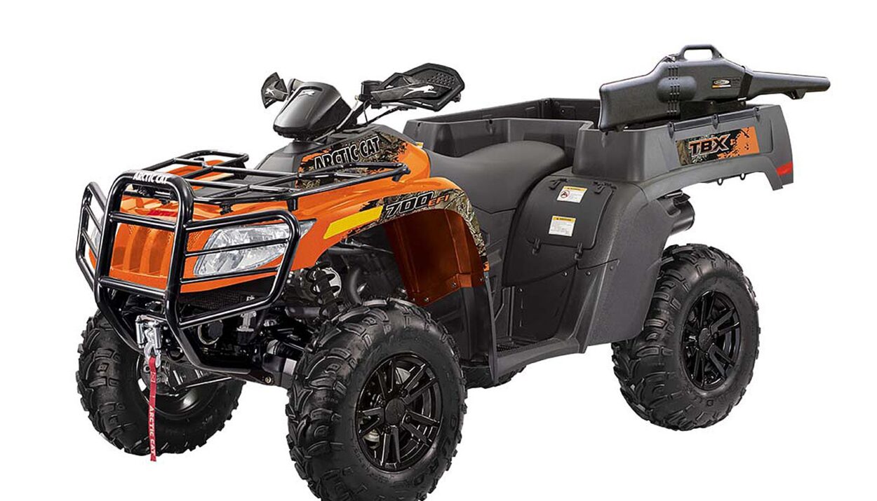 2016-arctic-cat-700-tbx-1