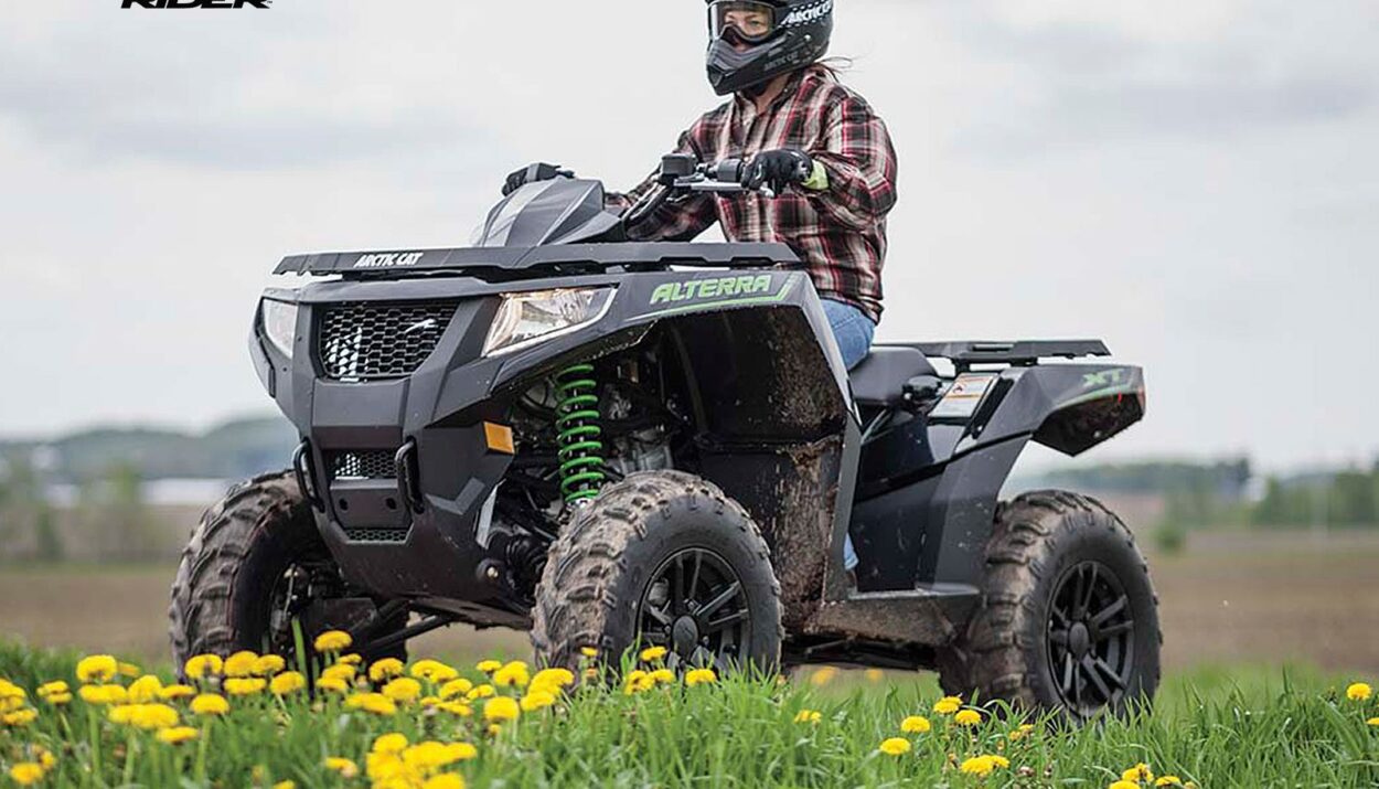 2016-arctic-cat-alterra-500-xt-1