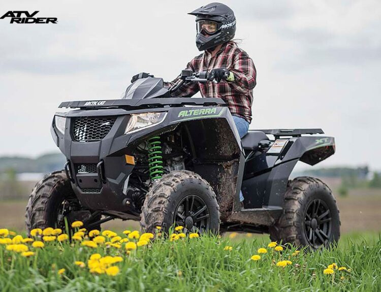 2016-arctic-cat-alterra-500-xt-1
