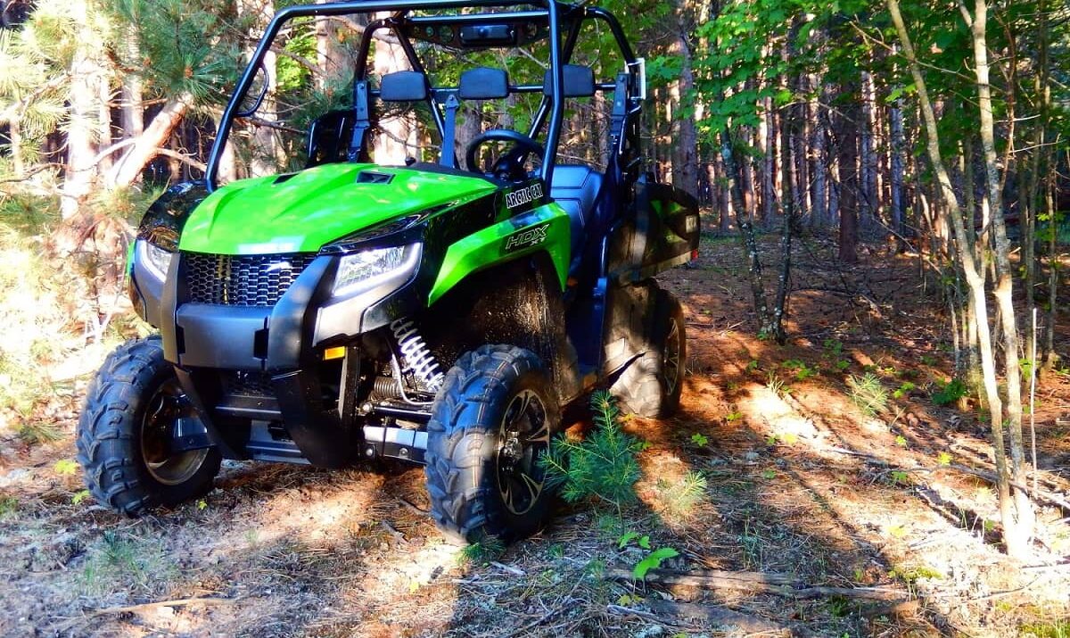 2016-arctic-cat-hdx-700-xt-1