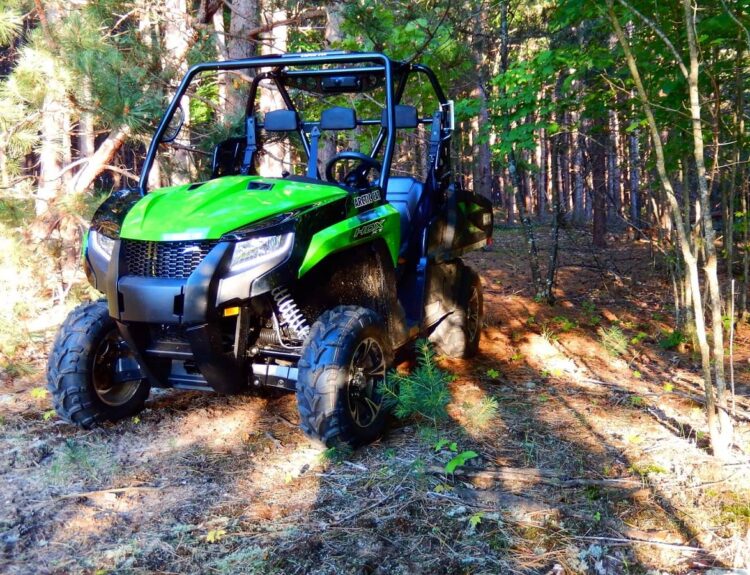 2016-arctic-cat-hdx-700-xt-1