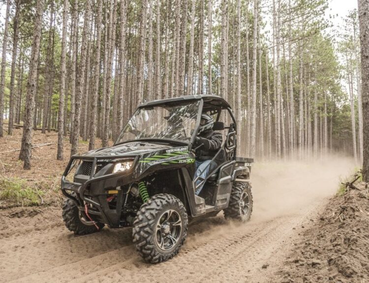 2016-arctic-cat-prowler-1000-xt-1