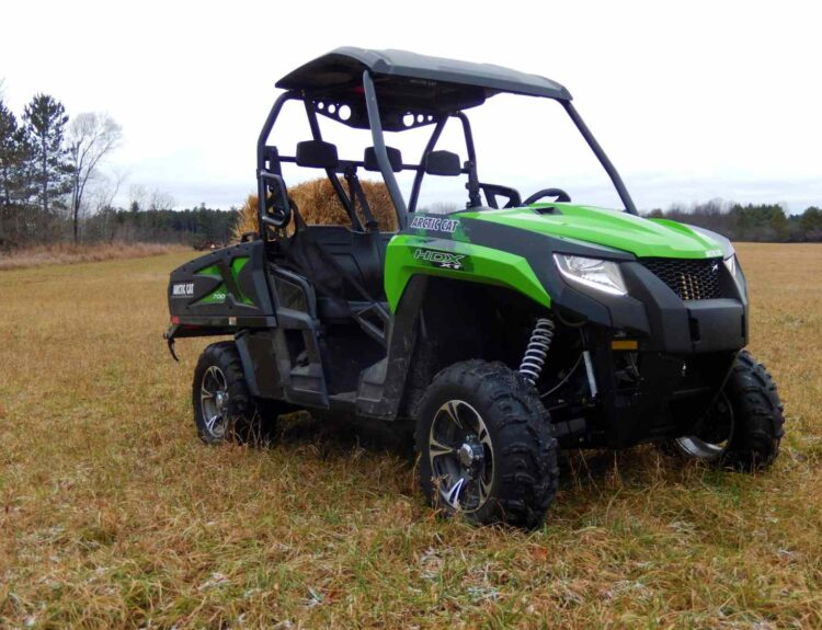 2016-arctic-cat-prowler-700-xt-1