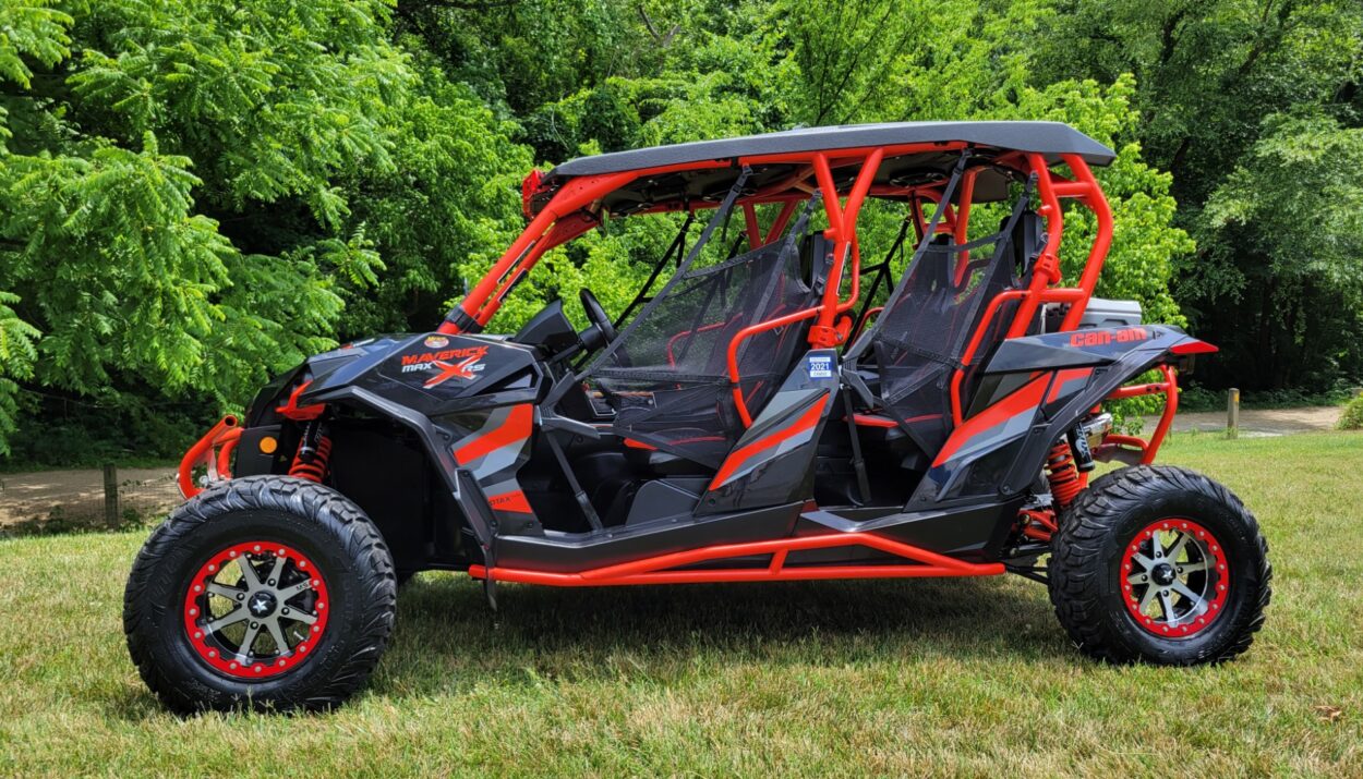 2016-can-am-maverick-max-x-rs-1000r-turbo-1