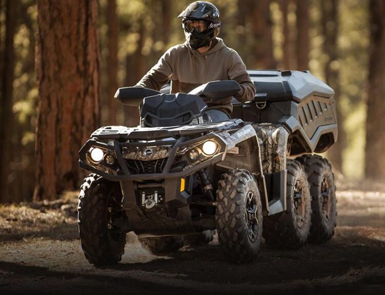 2016-can-am-outlander--6x6-xt-650-1