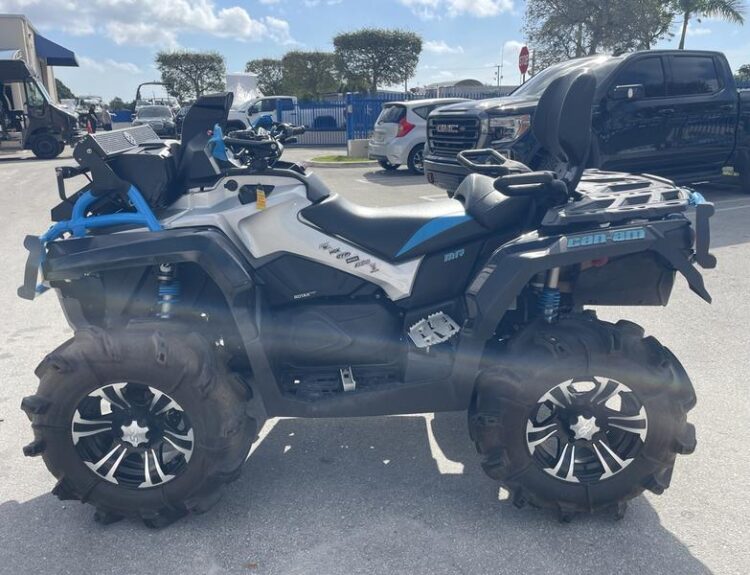 2016-can-am-outlander--x-mr-850-1