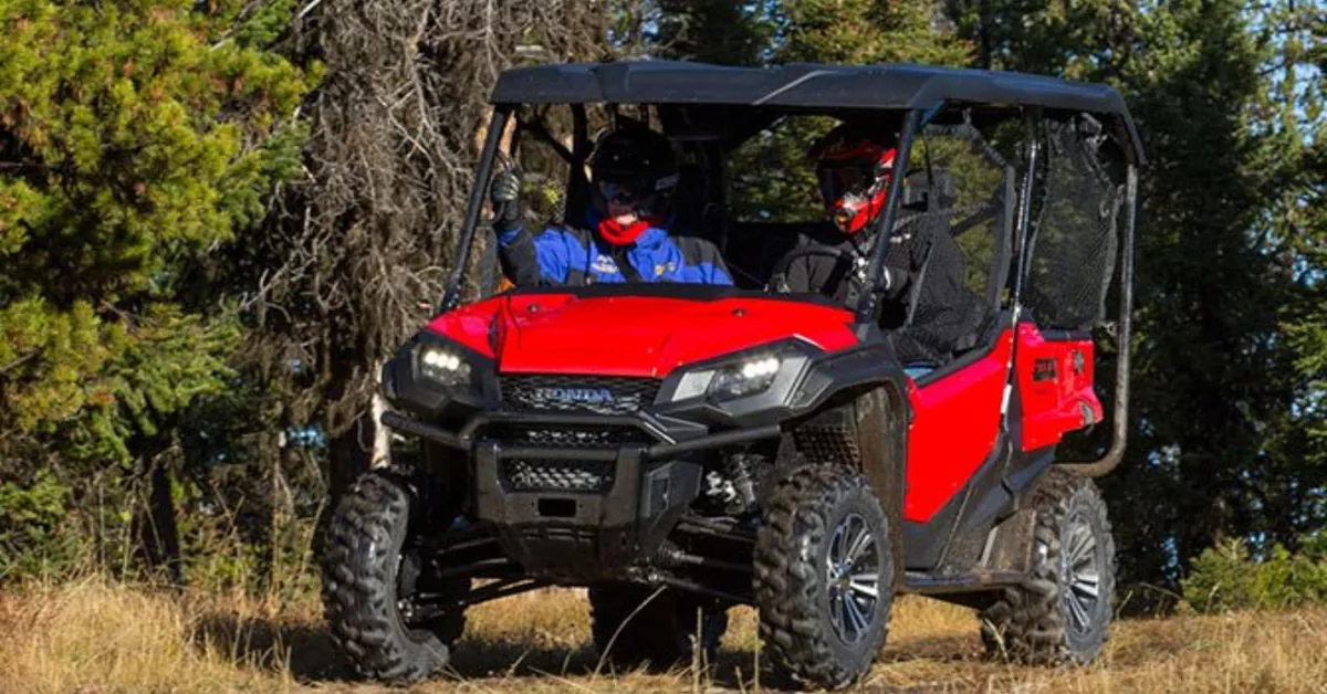 2016-honda-pioneer-1000-5-deluxe-1