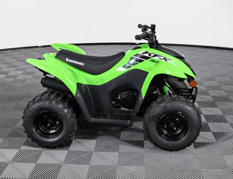 2016-kawasaki-kfx--90-1