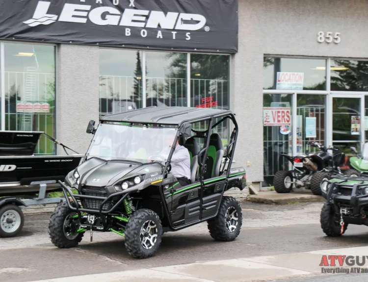 2016-kawasaki-teryx--le-1
